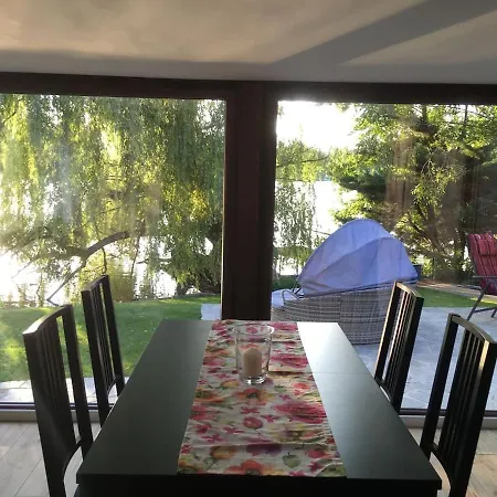 Häuschen Direkt Am See Mit Privater Sauna Und Boot Apartment *