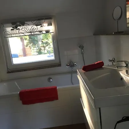Häuschen Direkt Am See Mit Privater Sauna Und Boot Apartment